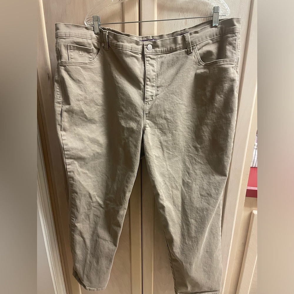 Women’s Gloria Vanderbilt Amanda Jeans ✨ Straight Legged ~Size 24 W S ✨ Like New